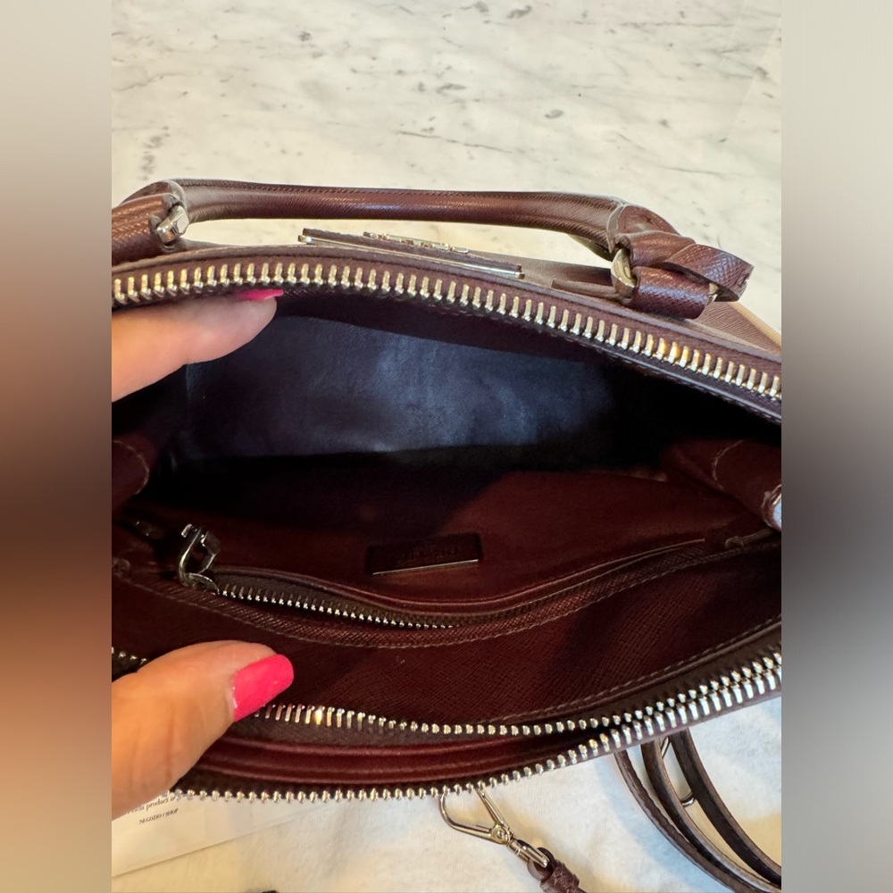 Rare Authentic Small Prada Saffiano Galleria Double Zip Bag in Burgundy - Picture 6 of 10